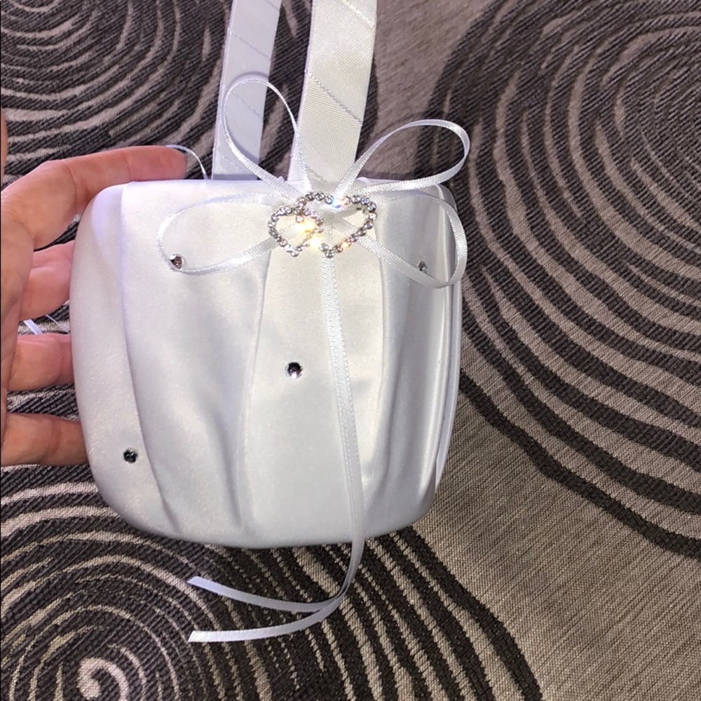 Brand new flower girl basket